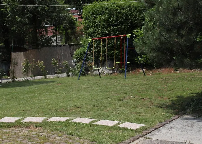 With A Parking Space - 7919 *